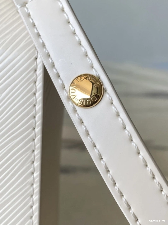 WIS TWIST VUITTON MM-23*17*9.5CM LOUIS 0815